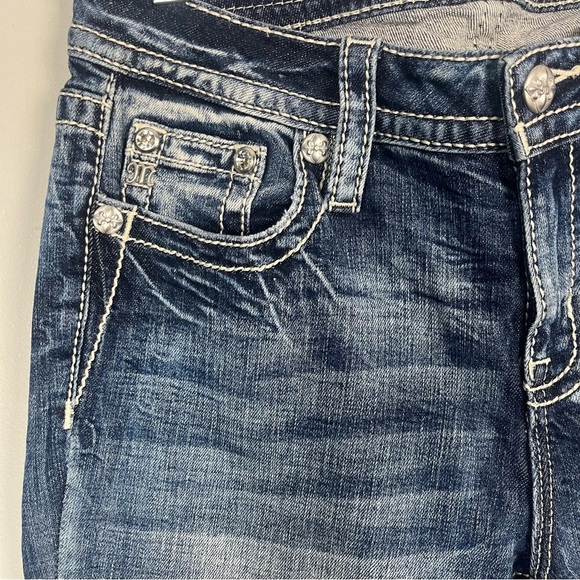 New Miss Me mid-rise bootcut Aztec printed jeans size 29x34 - Picture 2 of 12